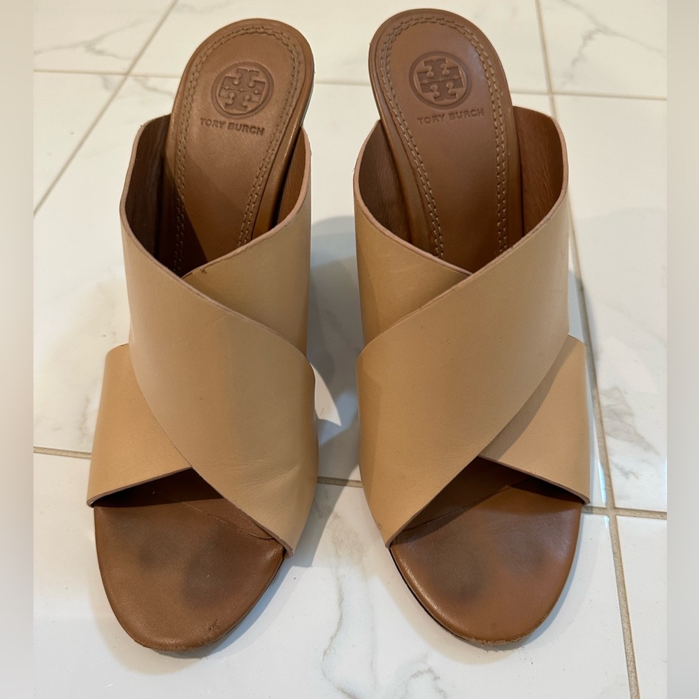Tory Burch Tan Criss-cross Color-Block Wedges - Picture 2 of 4